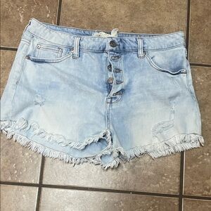 Altar’d State Light Wash Denim Frayed Hem Women's Shorts